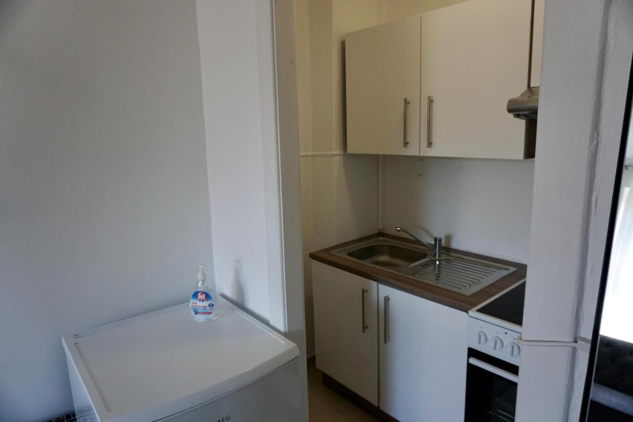 Alster Hamburg - Saniertes Und Mobliertes Apartment Mit Bad Und Kuche Exterior photo